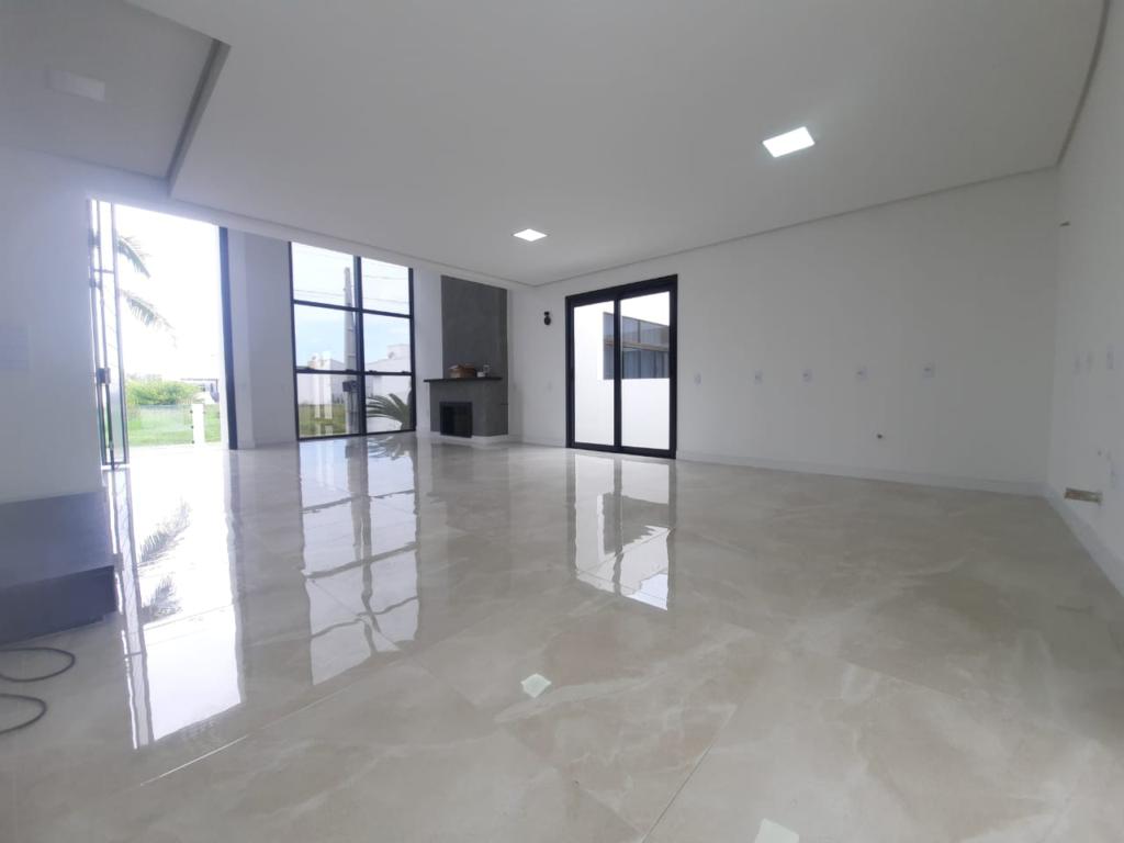 Casa à venda com 4 quartos, 252m² - Foto 18