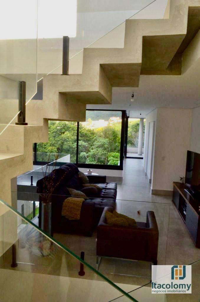 Casa de Condomínio à venda com 4 quartos, 466m² - Foto 9