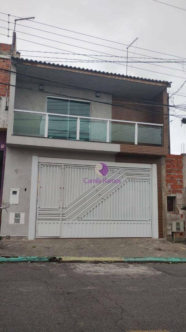 Sobrado à venda com 3 quartos, 250m² - Foto 1