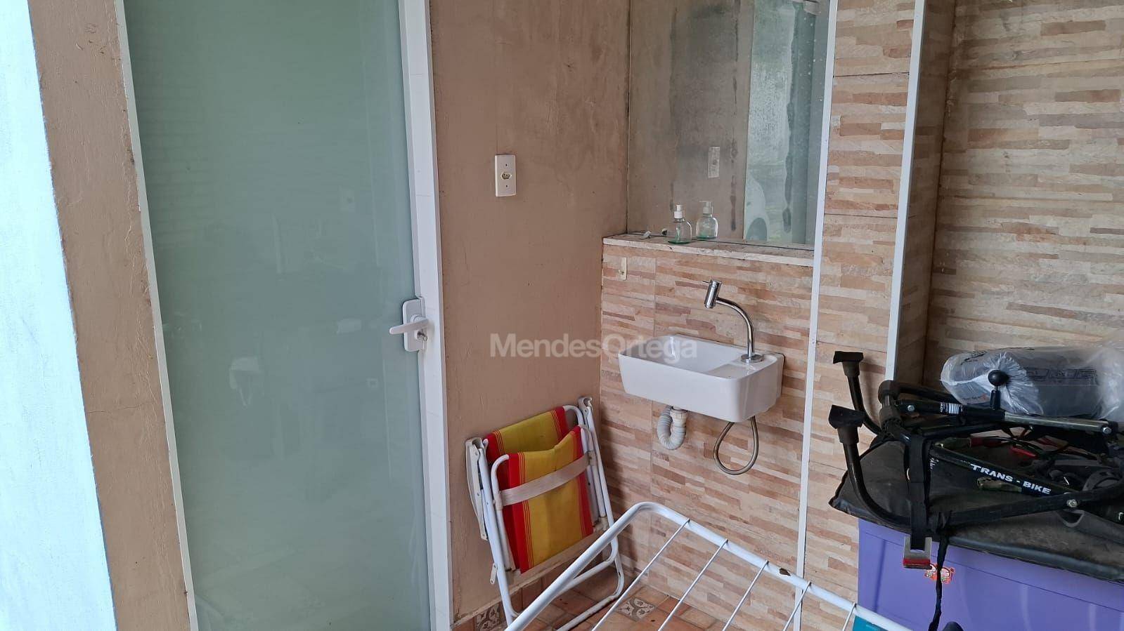 Casa à venda com 2 quartos, 65m² - Foto 10