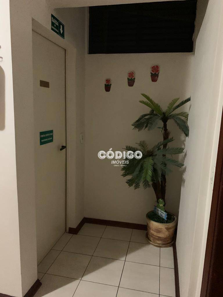 Apartamento à venda com 3 quartos, 81m² - Foto 16