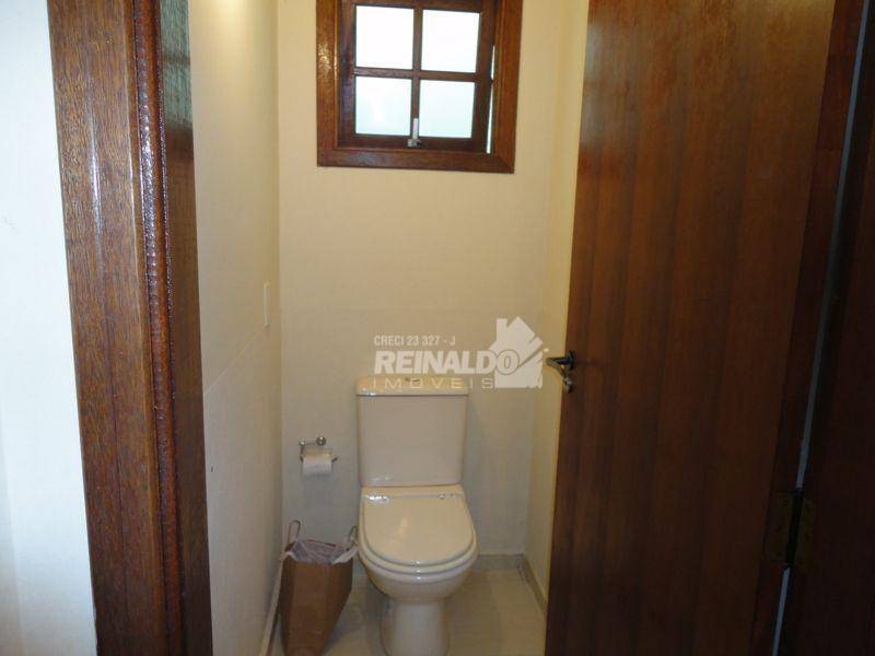 Casa de Condomínio para alugar com 3 quartos, 250m² - Foto 35
