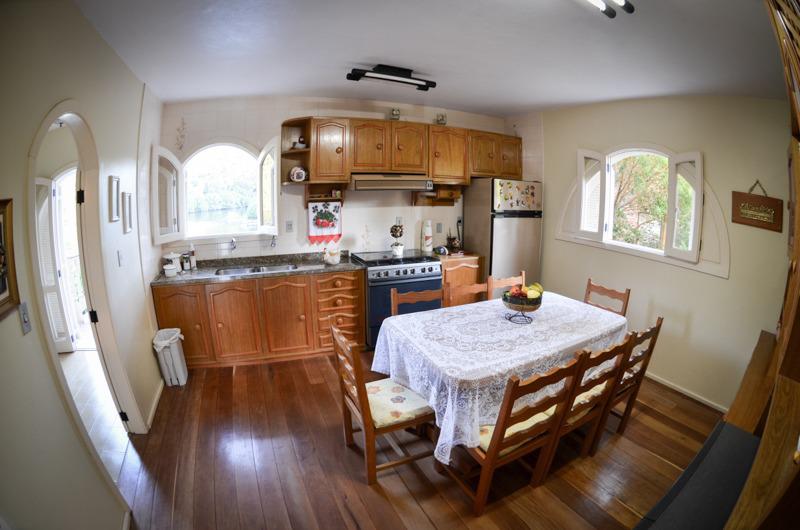 Casa à venda com 3 quartos, 236m² - Foto 11