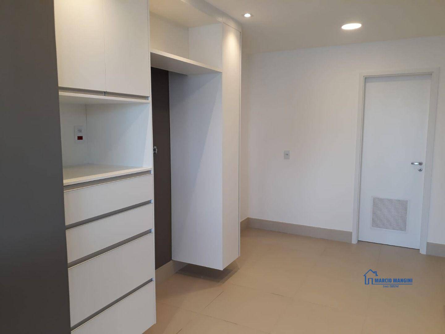 Apartamento à venda com 3 quartos, 188m² - Foto 6