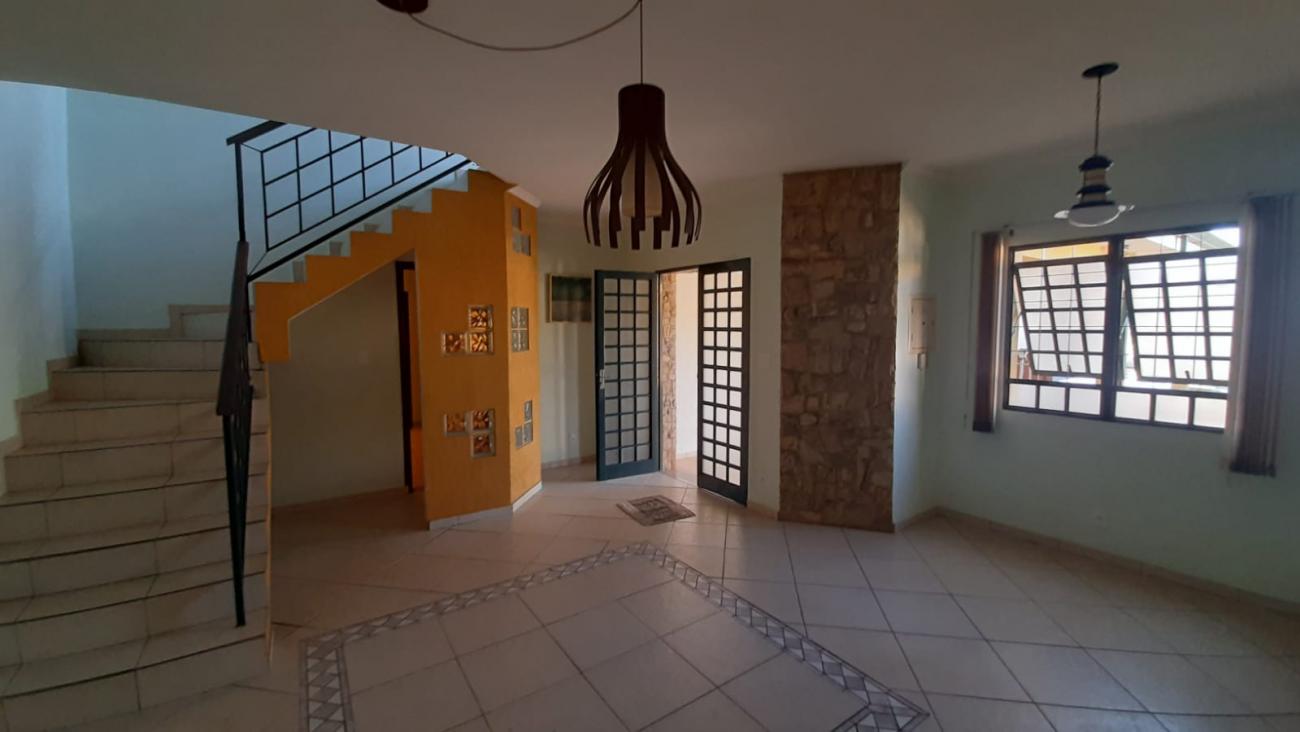 Casa à venda com 5 quartos, 300m² - Foto 8