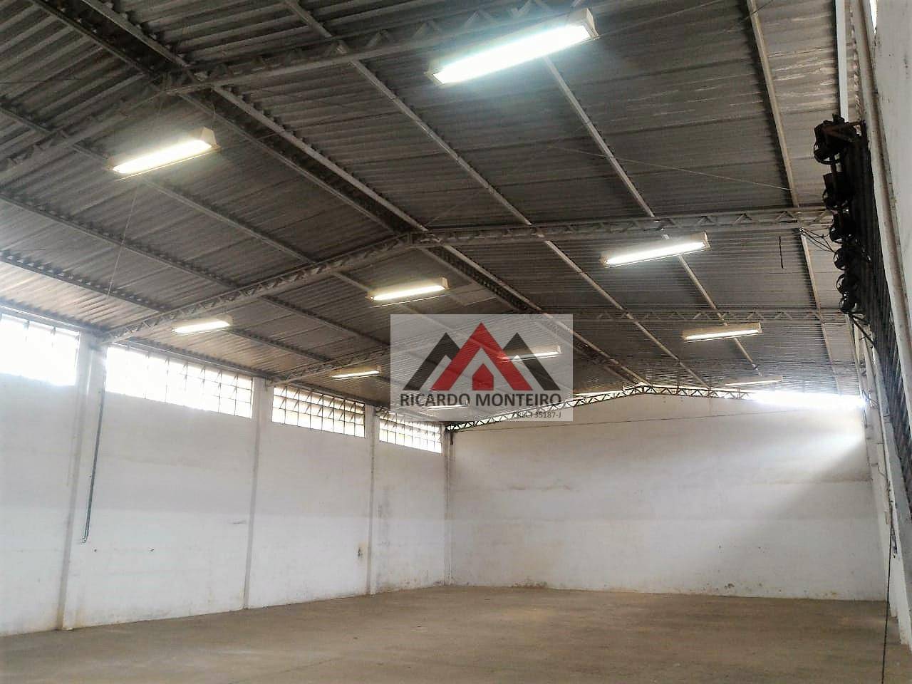 Depósito-Galpão-Armazém para alugar, 600m² - Foto 1