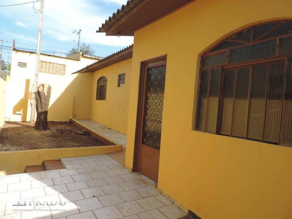 Casa à venda com 3 quartos, 200m² - Foto 24