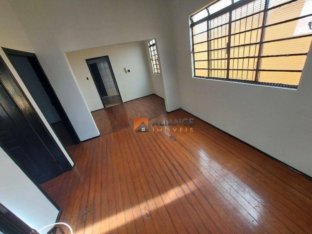 Casa à venda com 2 quartos, 120m² - Foto 5