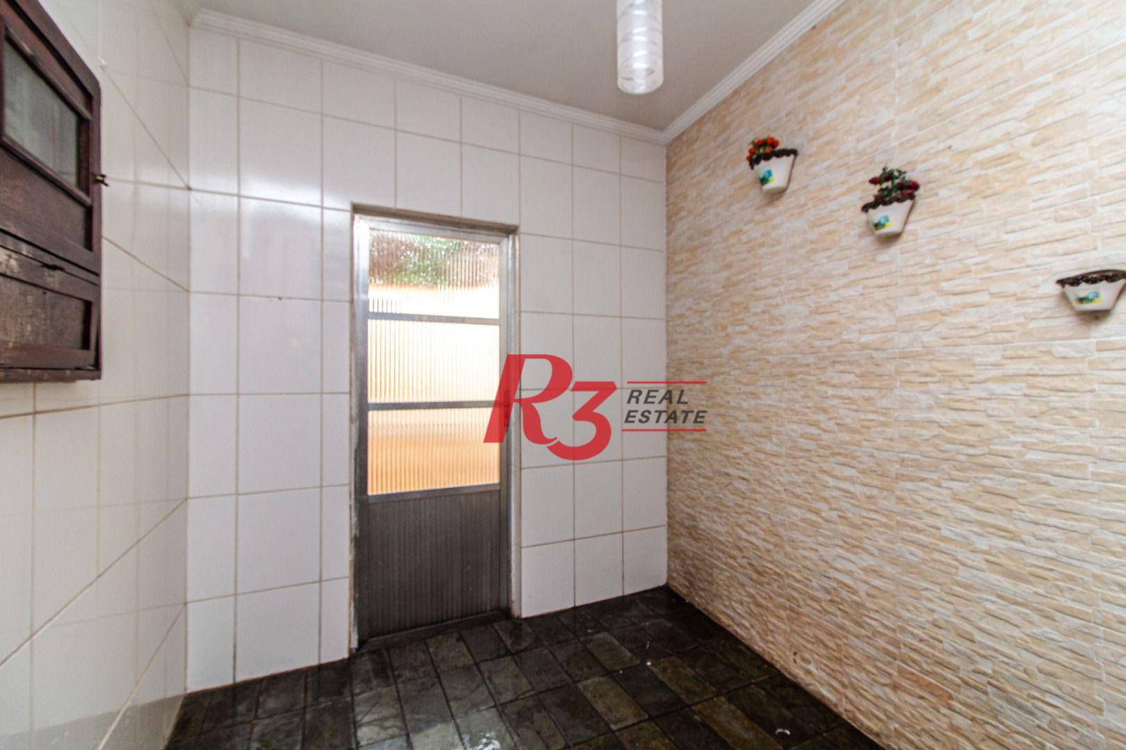 Casa à venda com 2 quartos, 67m² - Foto 4