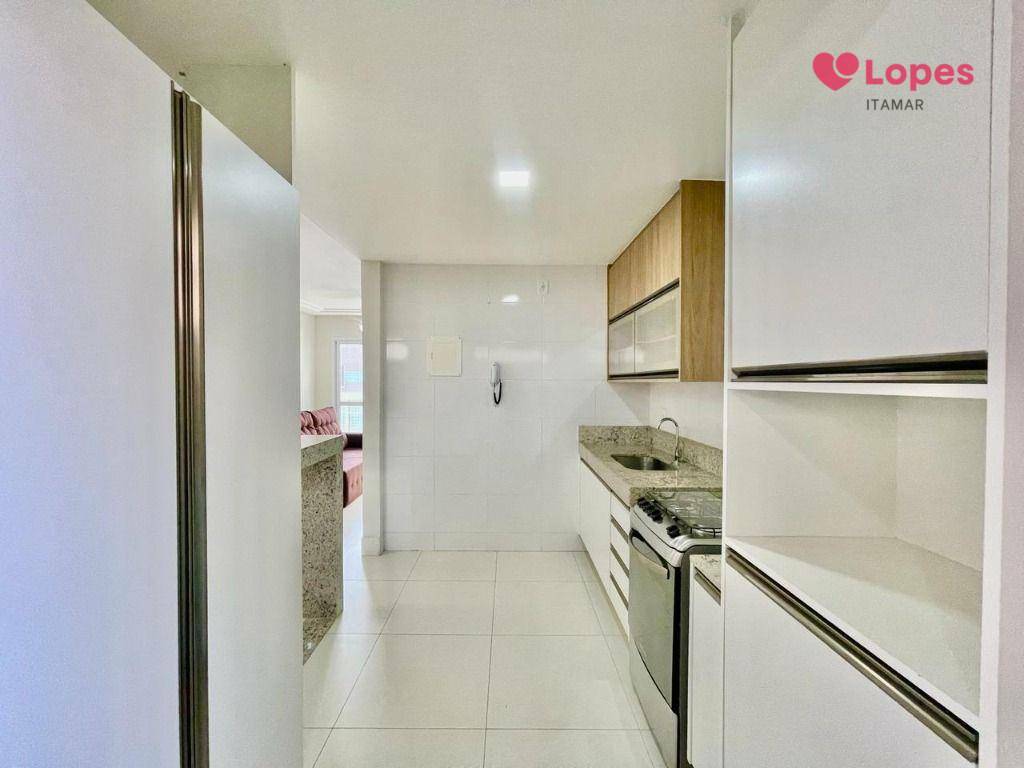 Apartamento à venda com 3 quartos, 107m² - Foto 7