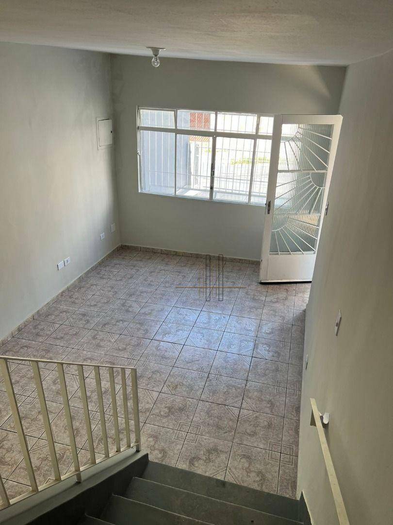 Sobrado à venda com 2 quartos, 100m² - Foto 1