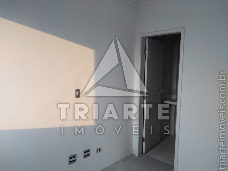 Apartamento à venda com 3 quartos, 137m² - Foto 2