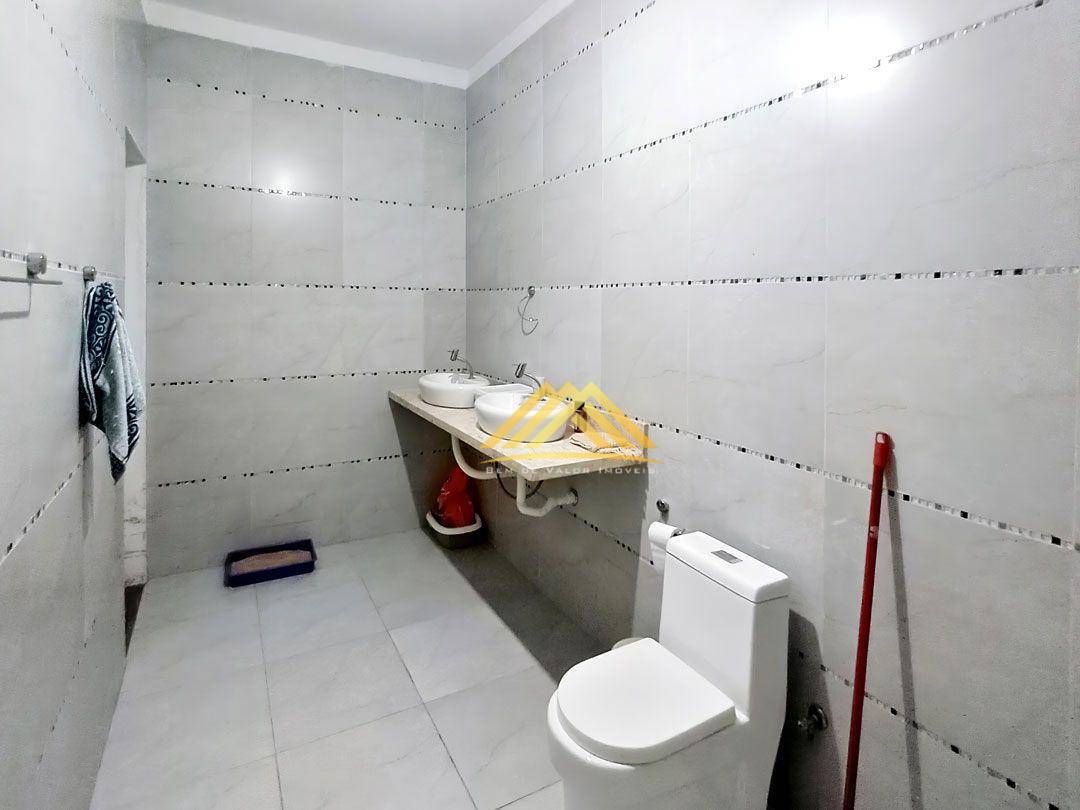 Casa à venda com 2 quartos, 245m² - Foto 23