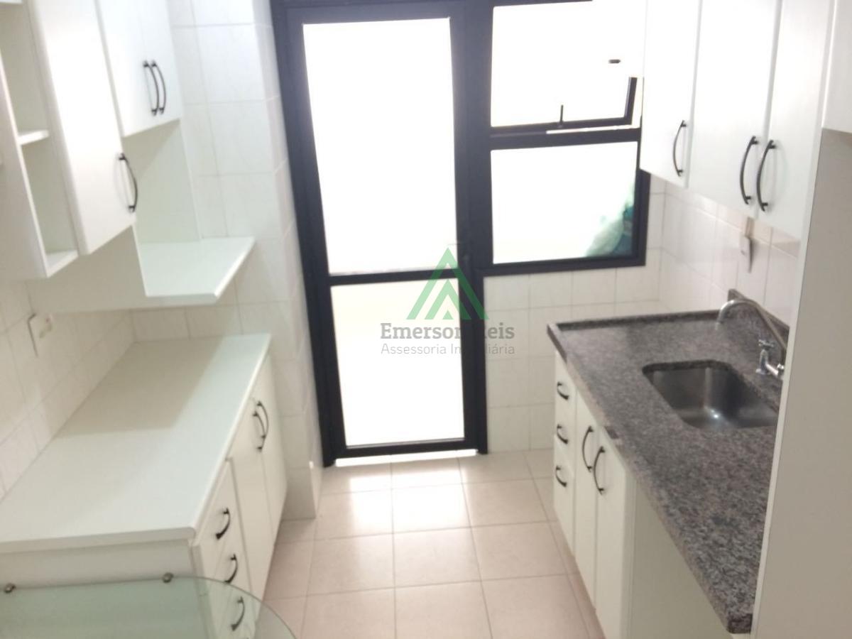 Apartamento à venda com 3 quartos, 103m² - Foto 12