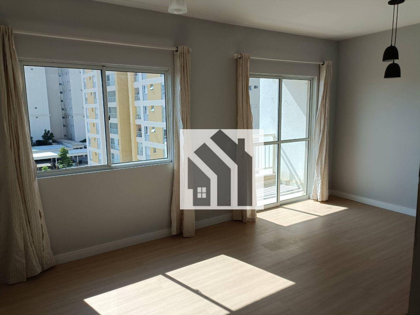 Apartamento à venda com 2 quartos, 67m² - Foto 1