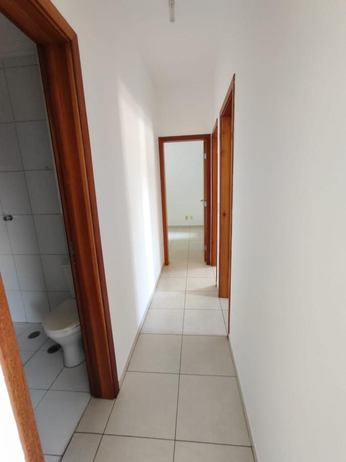 Apartamento para alugar com 3 quartos, 68m² - Foto 4