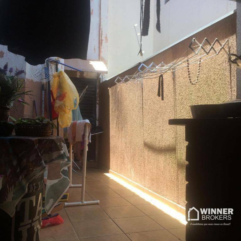 Sobrado à venda com 3 quartos, 200m² - Foto 3