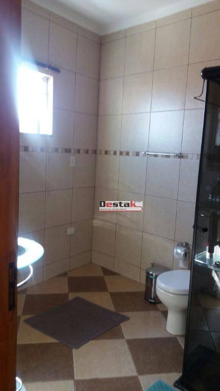 Sobrado à venda com 3 quartos, 345m² - Foto 2