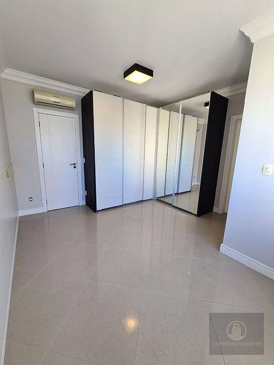 Apartamento à venda com 3 quartos, 118m² - Foto 24