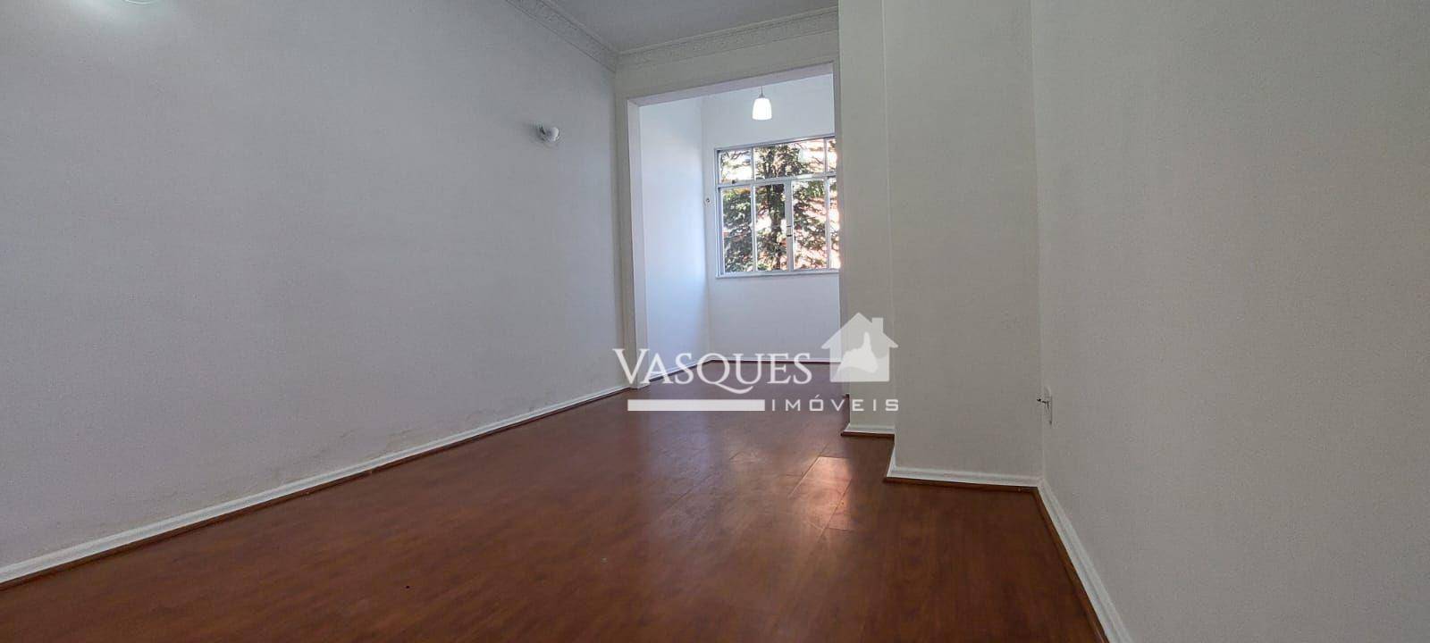 Apartamento à venda com 2 quartos, 65m² - Foto 2