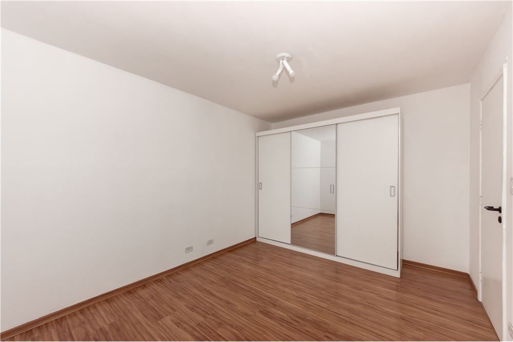 Apartamento à venda com 2 quartos, 70m² - Foto 8