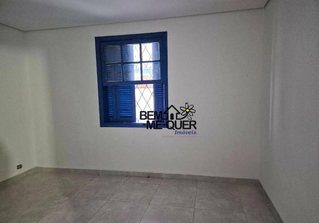 Casa para alugar com 3 quartos, 200m² - Foto 12