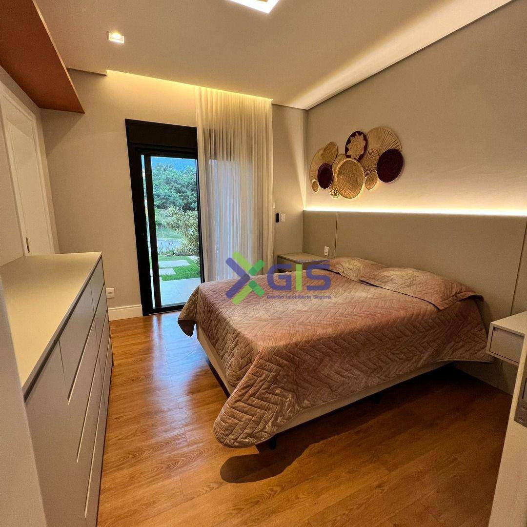 Casa à venda com 3 quartos, 355m² - Foto 23