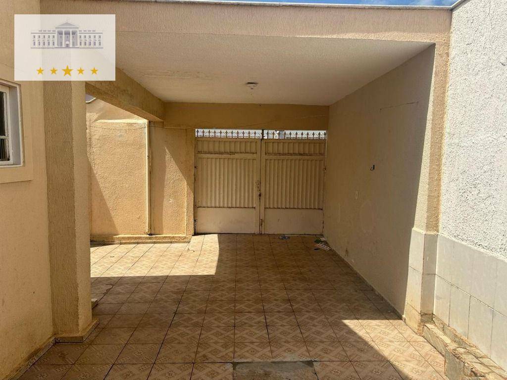 Casa à venda com 3 quartos, 175m² - Foto 2