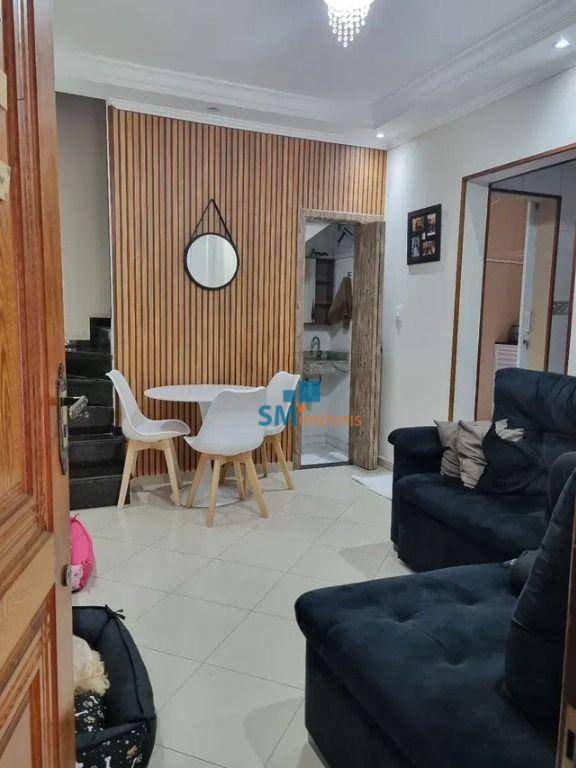 Casa à venda com 2 quartos, 64m² - Foto 1