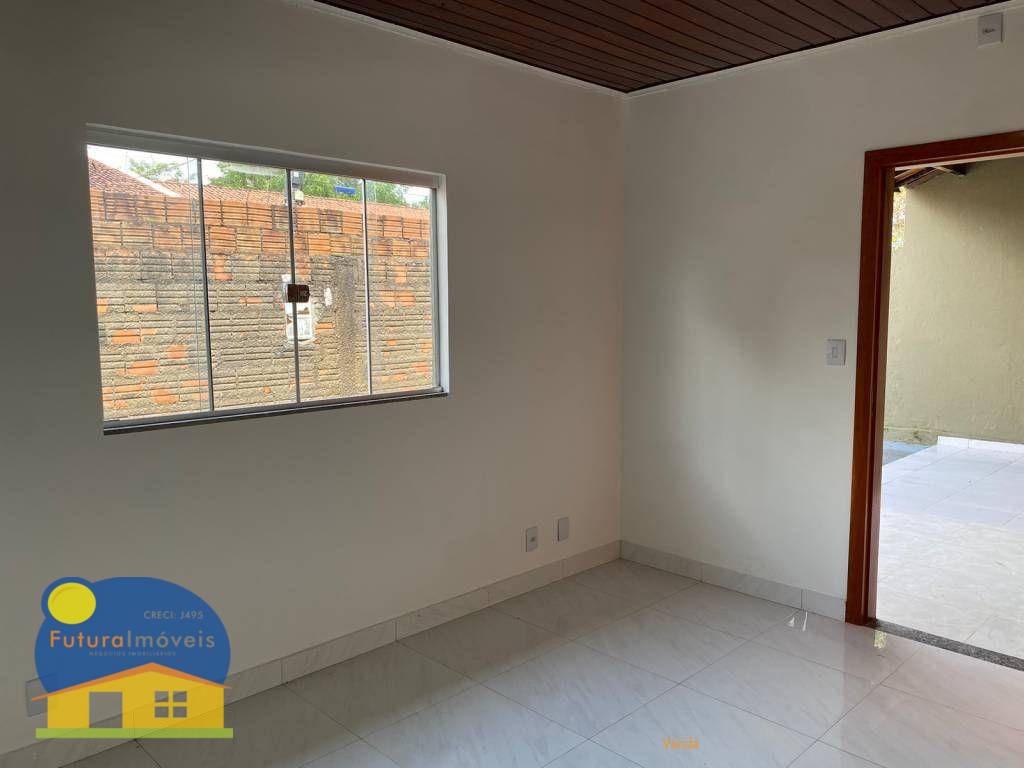 Casa à venda com 4 quartos, 188m² - Foto 4