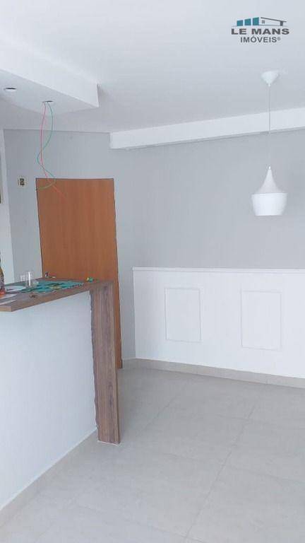 Apartamento à venda com 2 quartos, 45m² - Foto 2