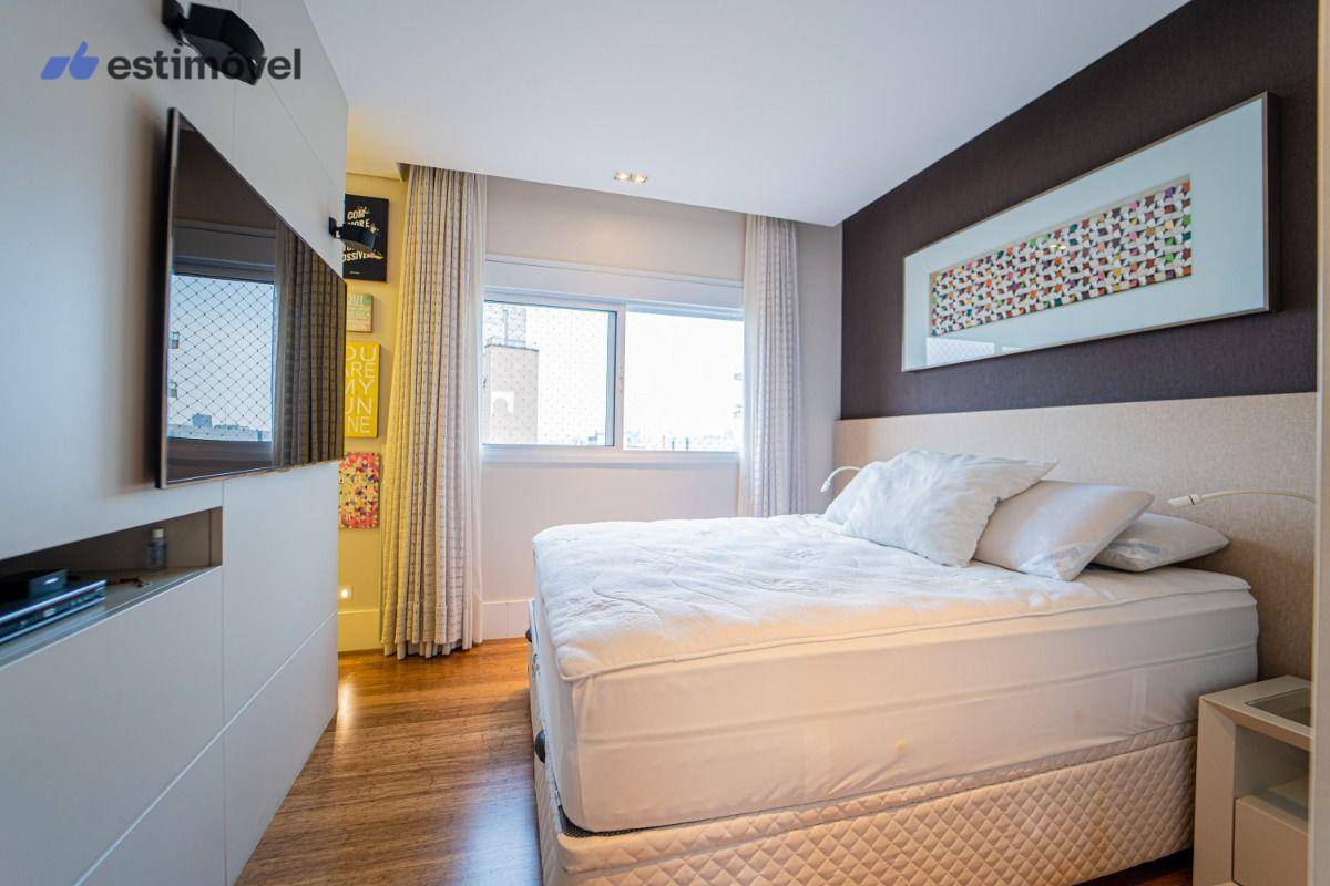 Apartamento à venda com 3 quartos, 157m² - Foto 57