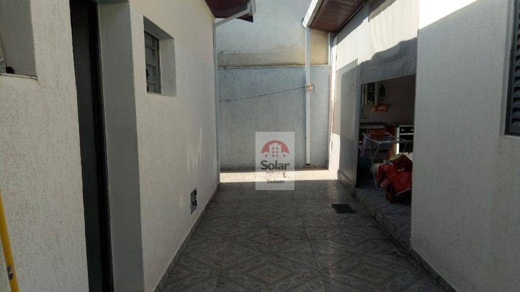 Casa à venda com 3 quartos, 200m² - Foto 4