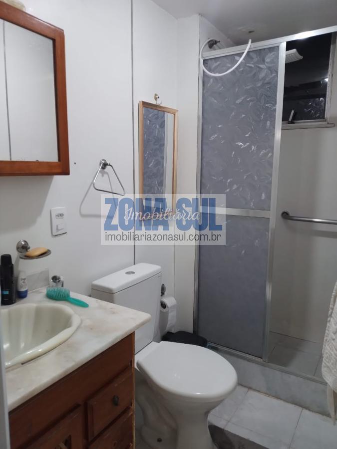 Apartamento à venda com 2 quartos, 75m² - Foto 12