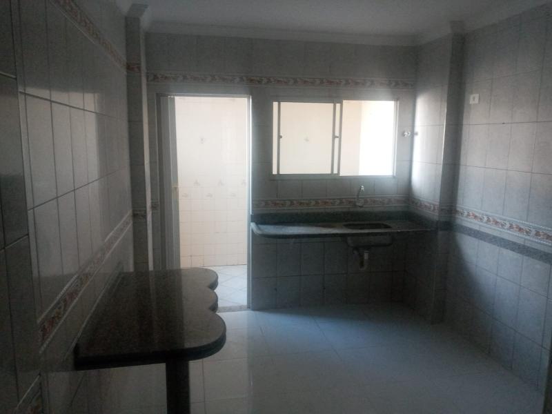 Apartamento à venda com 2 quartos, 65m² - Foto 4