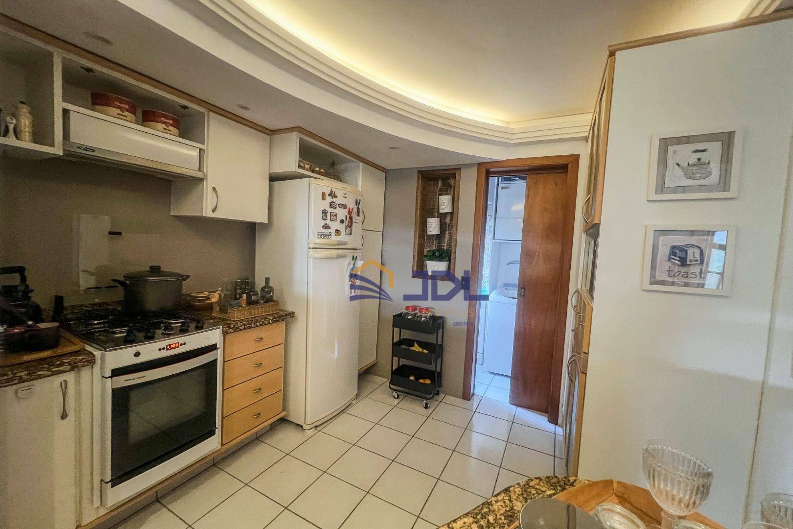 Apartamento à venda com 3 quartos, 101m² - Foto 5