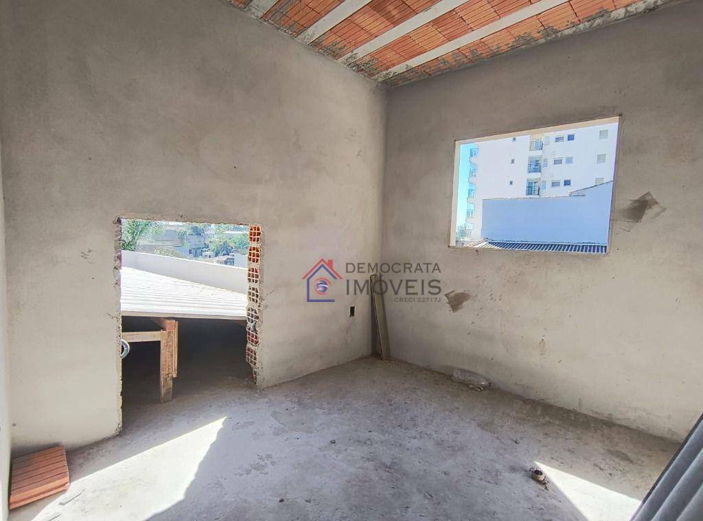 Sobrado à venda com 2 quartos, 127m² - Foto 2