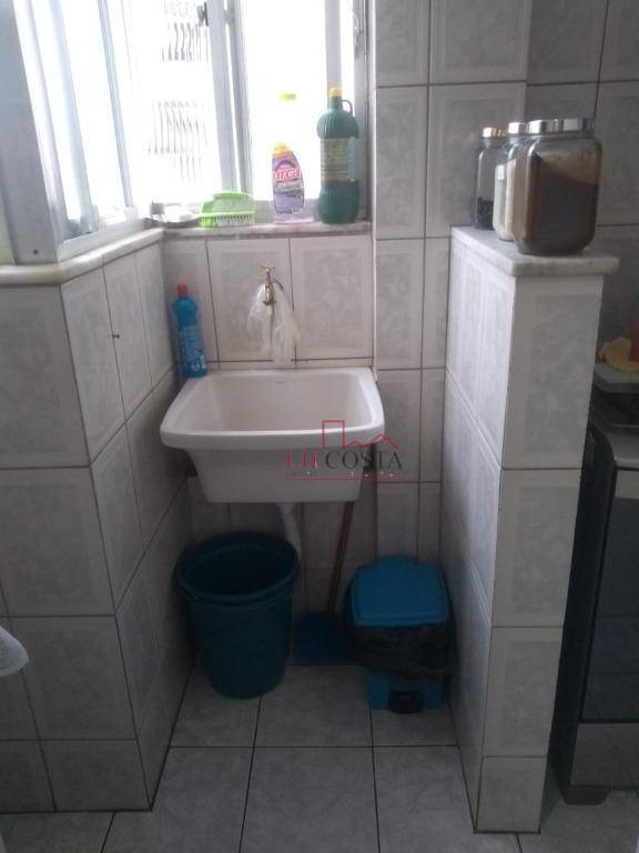 Apartamento à venda com 2 quartos, 60m² - Foto 11