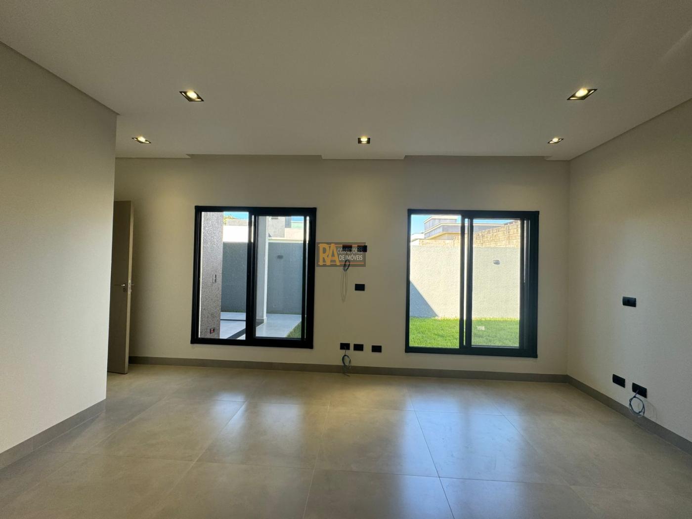 Casa à venda com 3 quartos, 250m² - Foto 10