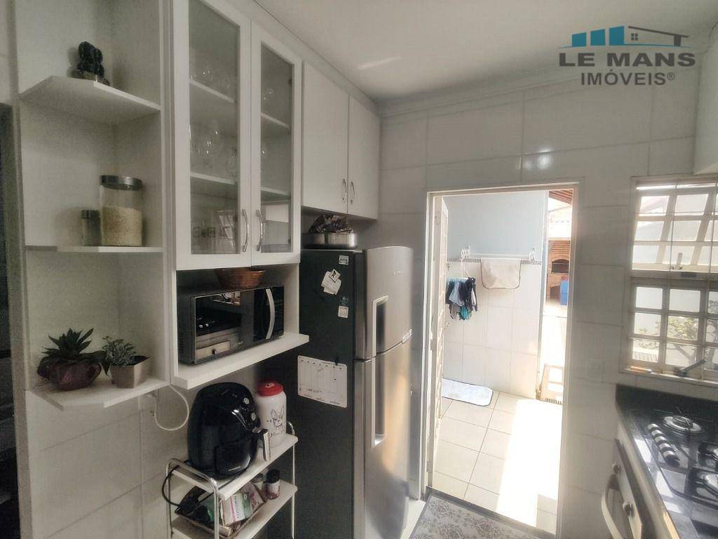 Casa à venda com 2 quartos, 91m² - Foto 5