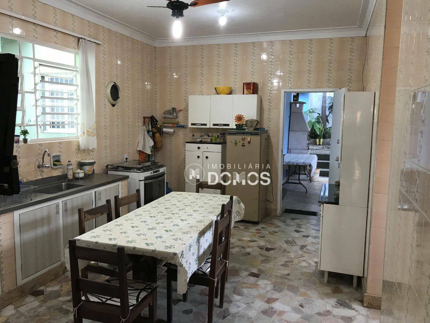 Casa à venda com 4 quartos, 250m² - Foto 8