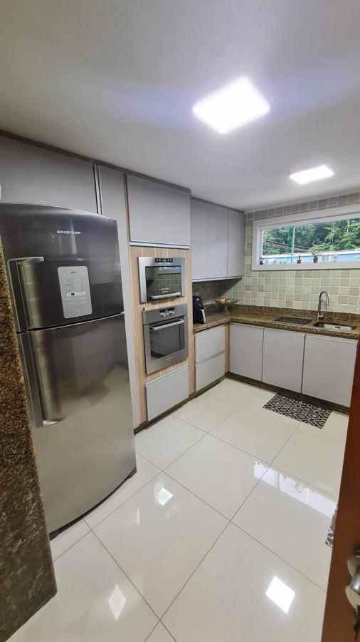 Casa de Condomínio à venda com 4 quartos, 342m² - Foto 24