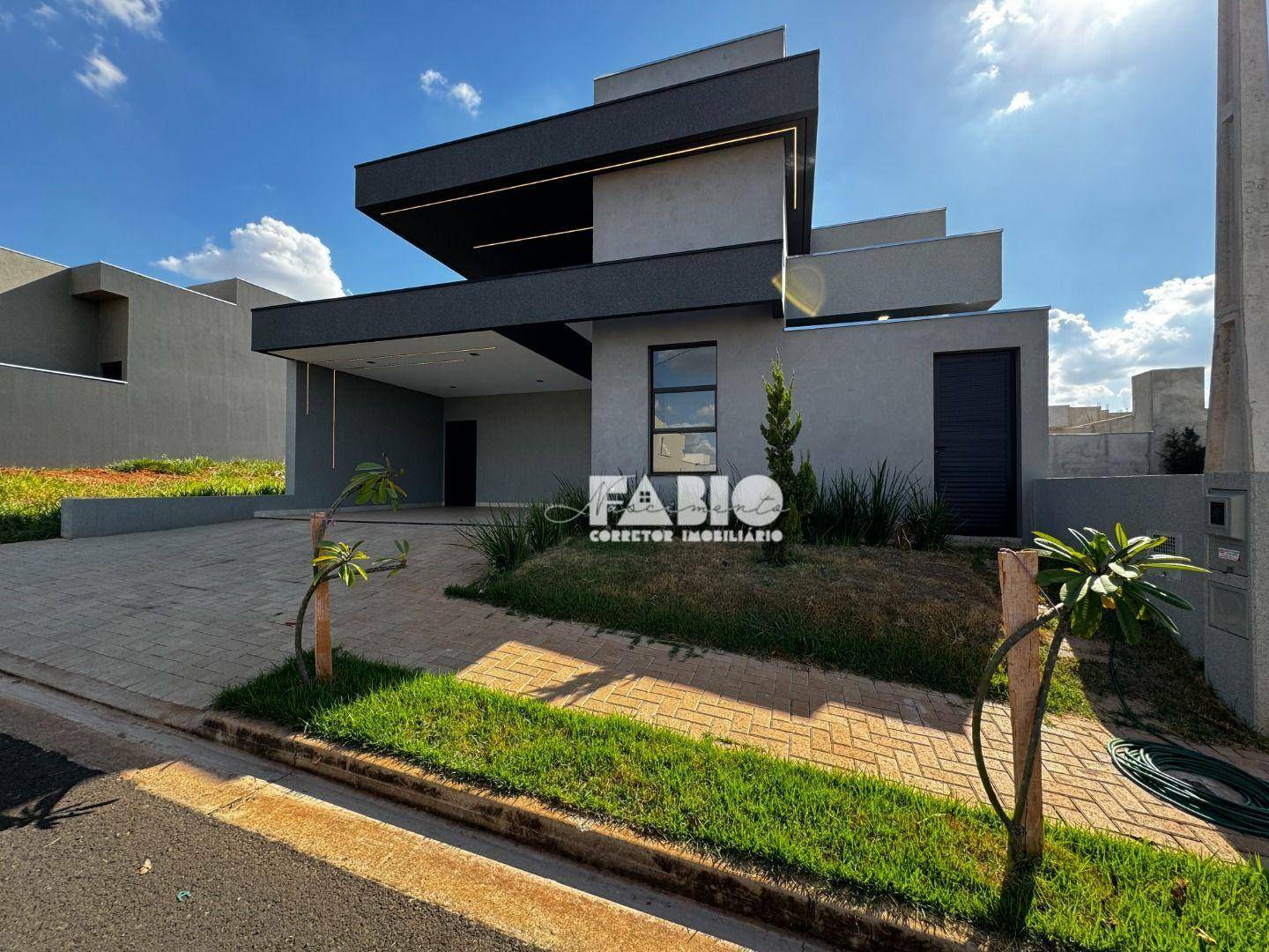 Casa de Condomínio à venda com 3 quartos, 165m² - Foto 3