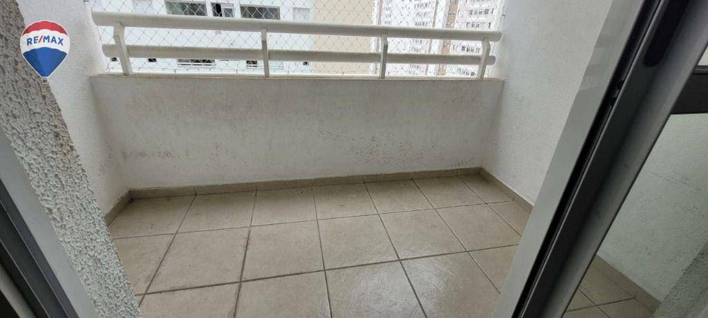 Apartamento para alugar com 3 quartos, 70m² - Foto 9