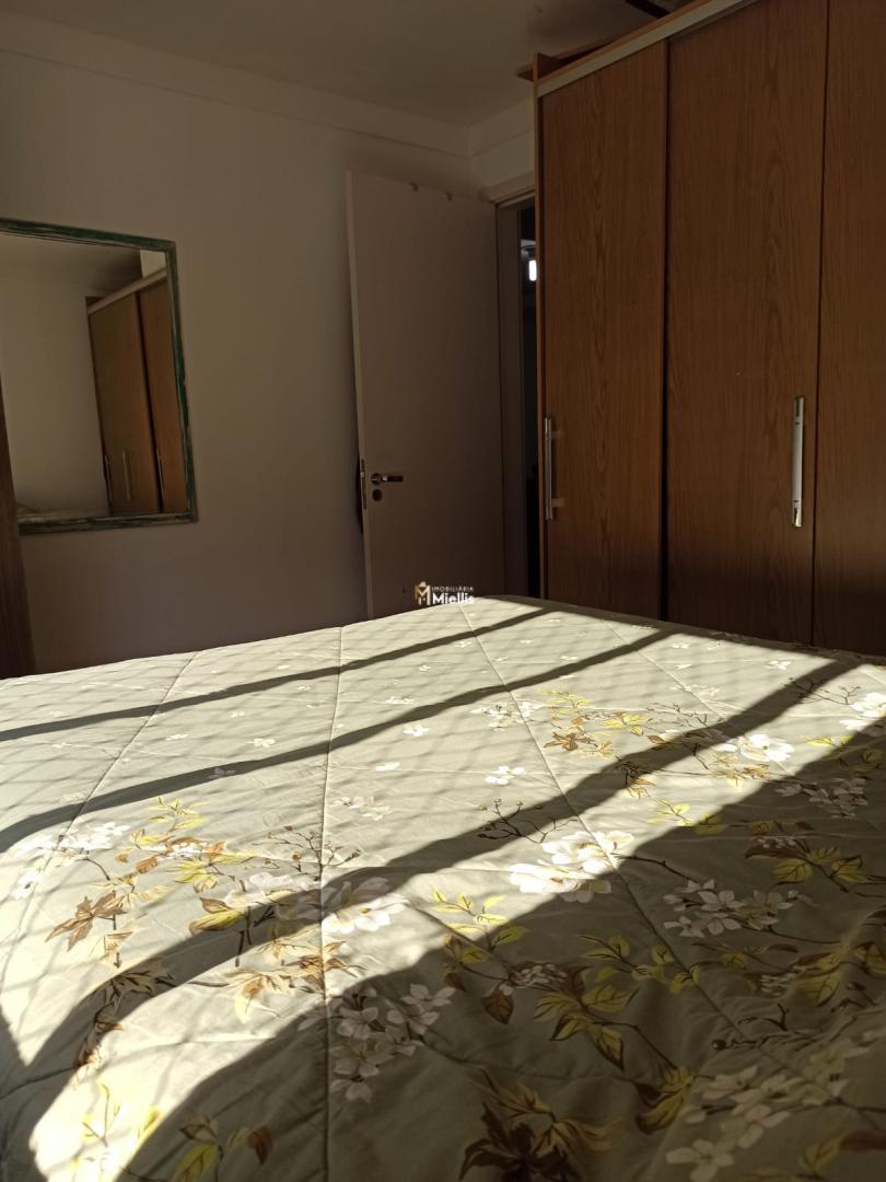 Apartamento à venda com 2 quartos, 47m² - Foto 2