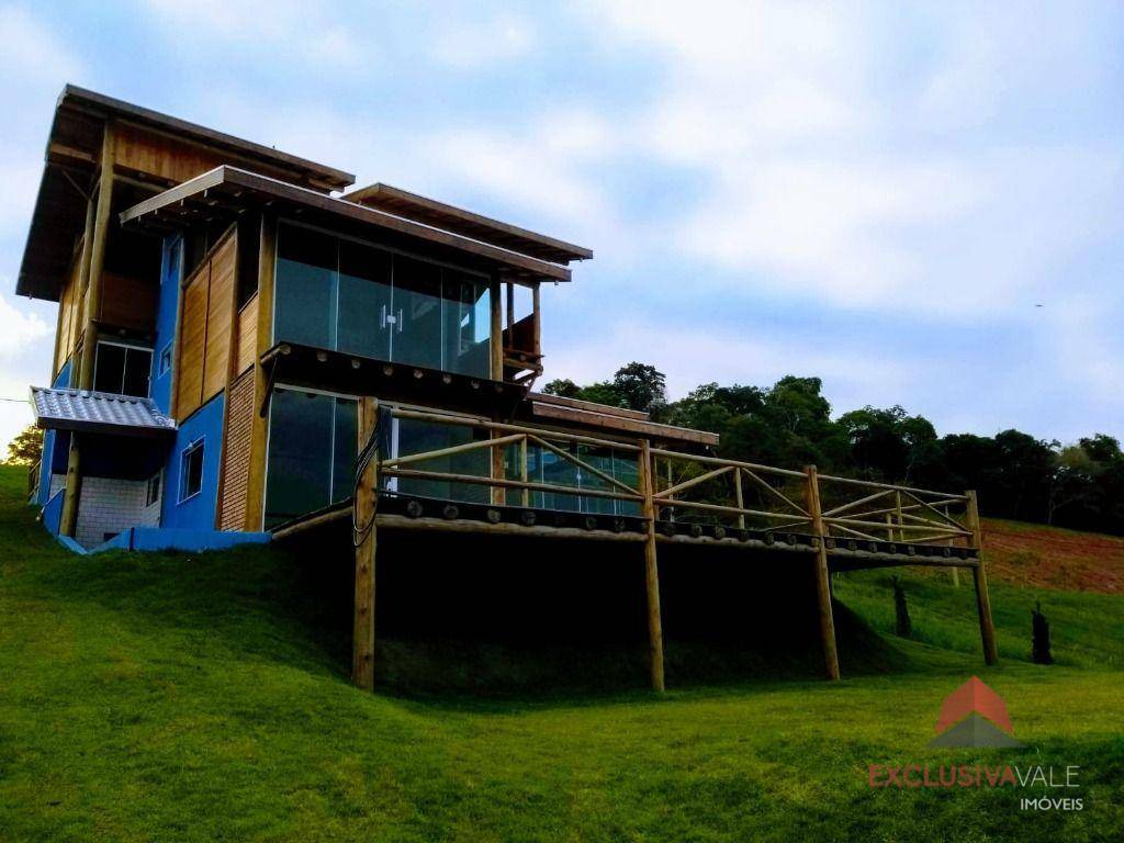 Casa de Condomínio à venda com 4 quartos, 338m² - Foto 1