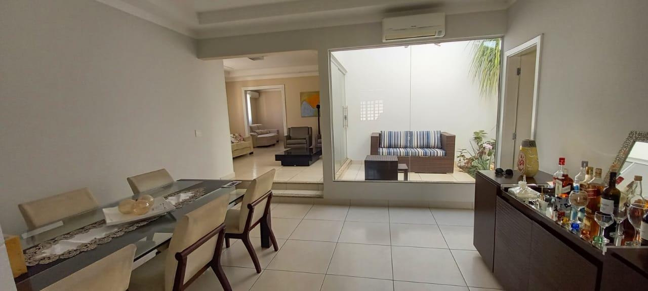 Casa à venda com 3 quartos, 240m² - Foto 13