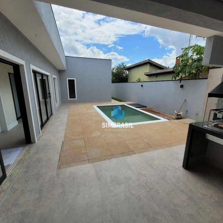 Casa à venda com 3 quartos, 194m² - Foto 3