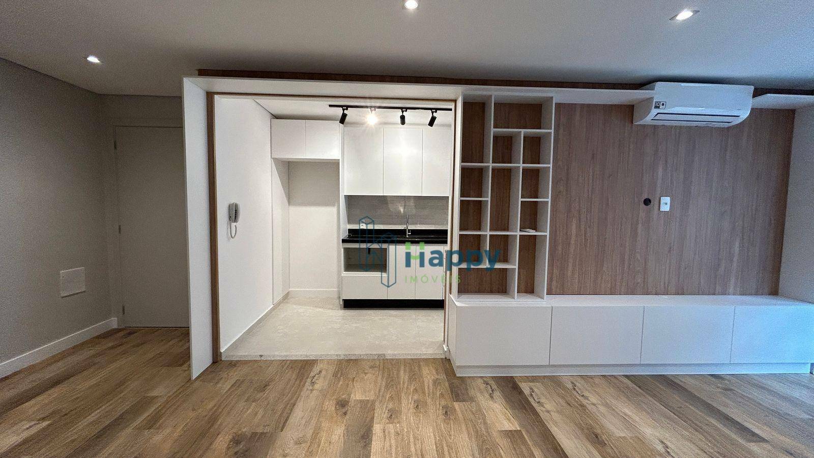 Apartamento para alugar com 3 quartos, 80m² - Foto 4