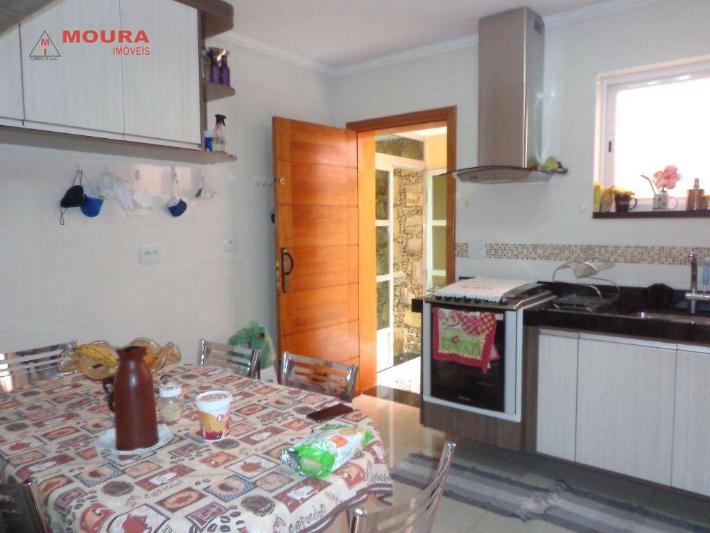 Casa à venda com 2 quartos, 130m² - Foto 11